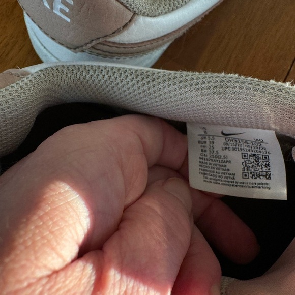 Nike Court Vision low top leather lace up sneakers size 8 blush pink swipe - Picture 4 of 7